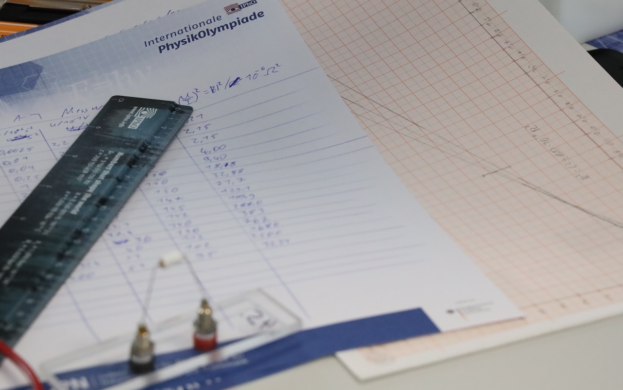 Volle Energie bei der Finalrunde der PhysikOlympiade am DESY
