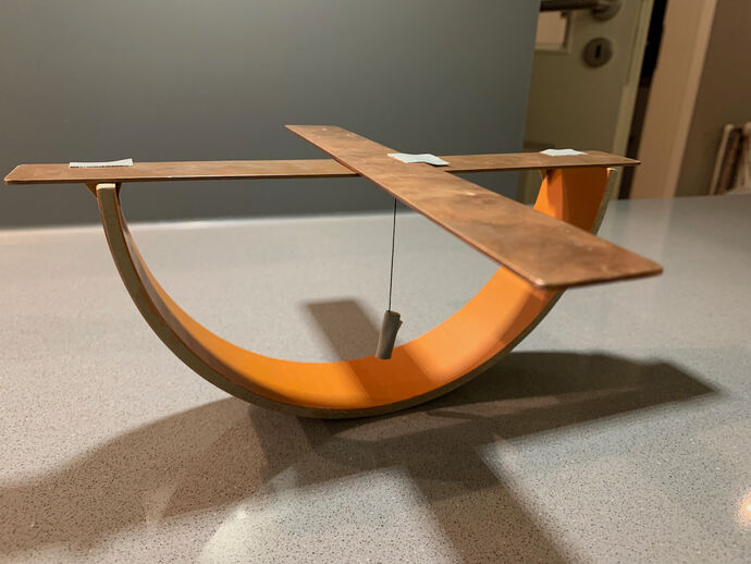 Experiment in der Online-Bundesrunde der PhysikOlympiade 2022. IPhO - IPN Experiment in der Online-Bundesrunde der PhysikOlympiade 2022.