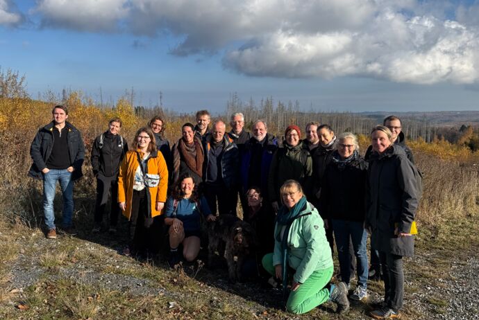 Die Landesbeauftragten bei der Exkursion im Nationalpark Harz